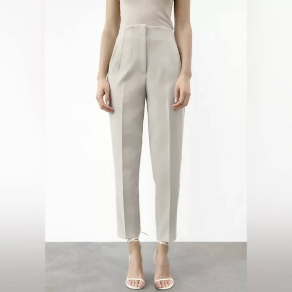 Zara High Waisted Ankle Length Pants/Trousers Beige (Size S Small)